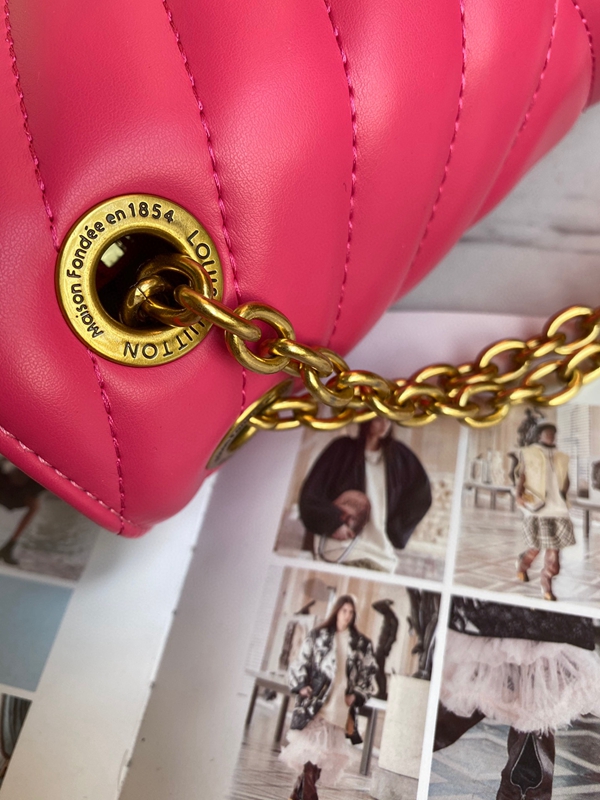 ルイヴィトンバッグ素材ディテール